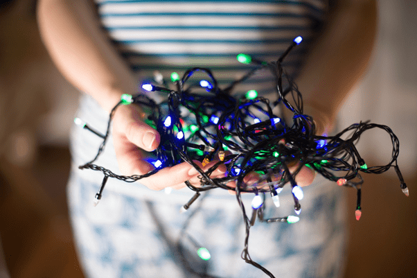 Top Five Tips for Hanging Holiday Lights